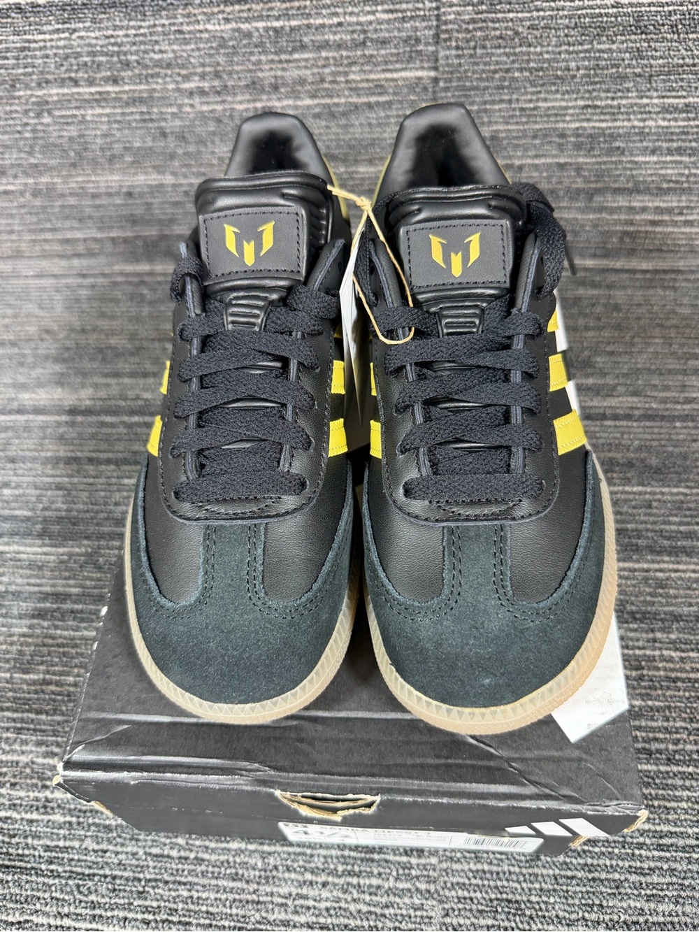 adidas Samba Messi J Black and Gold Low-Top Soccer Shoes Kids 4.5 New - Picture 3 of 10